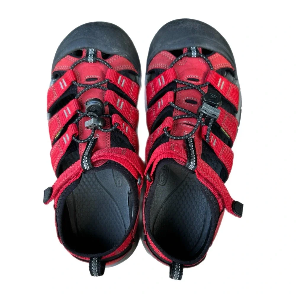 Keen Newport H2 Sandal size 6 Big Kids boy Red gargoyle Hiking Trail Waterproof